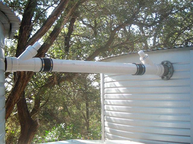 PlumbingGadget2.JPG - Integrated tank level equalizer and circulation filter outlets in place. December 4, 2008.