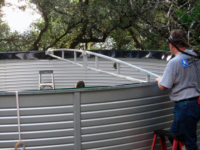 Tank8.JPG - Roof truss in place (one of two per tank). September 25, 2007.